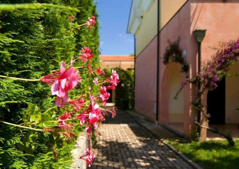 Relais Le Magnolie Hotel Massa Lubrense Exterior photo